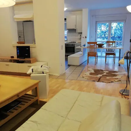 Grand House דירה *